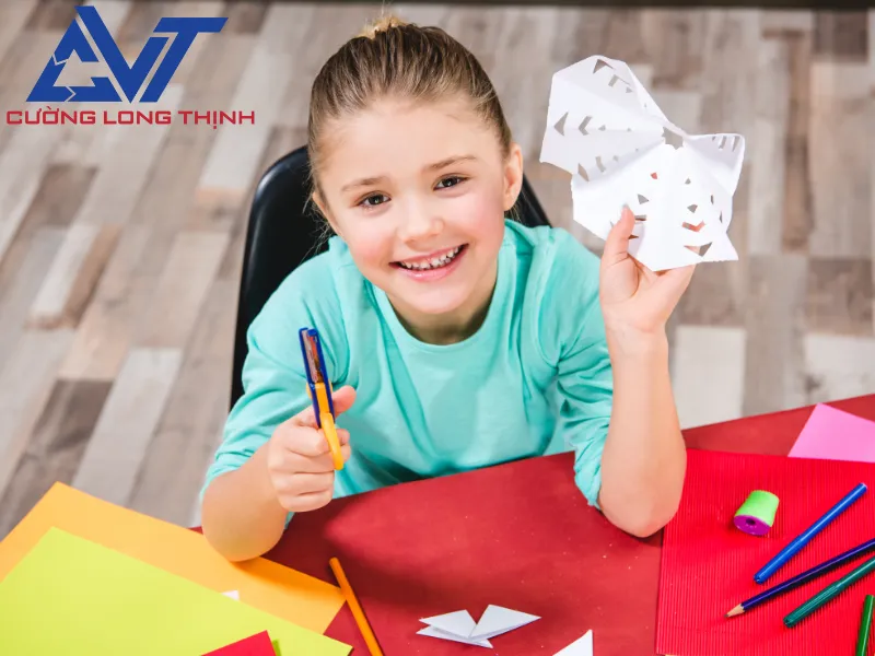 Ý nghĩa của việc sáng tạo đồ dùng học tập từ phế liệu Ý nghĩa của việc sáng tạo đồ dùng học tập từ phế liệu