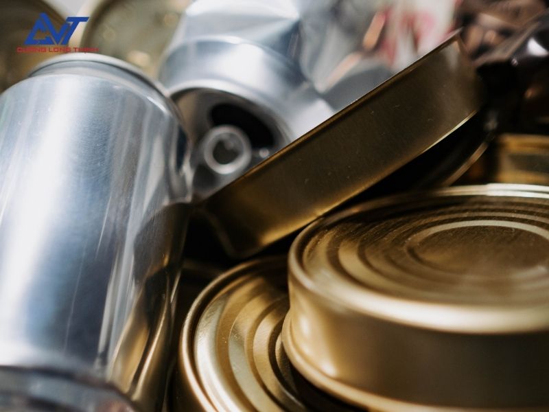 Các yếu tố quyết định giá thiếc phế liệu