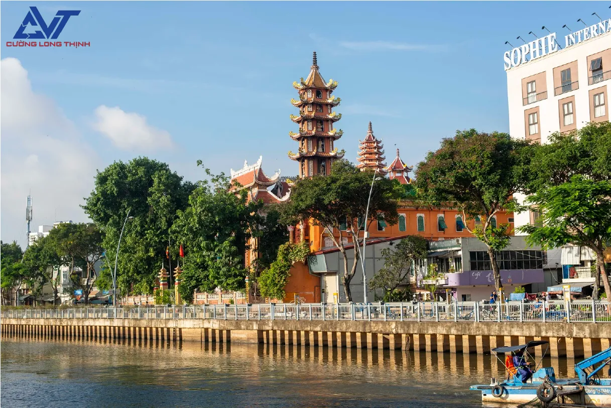 Phường Tân Định sau sáp nhập sở hữu vị trí trung tâm nổi bật tại Quận 1, là cửa ngõ kết nối giữa lõi trung tâm thành phố và các quận nội thành liền kề Phường Tân Định sau sáp nhập sở hữu vị trí trung tâm nổi bật tại Quận 1, là cửa ngõ kết nối giữa lõi trung tâm thành phố và các quận nội thành liền kề
